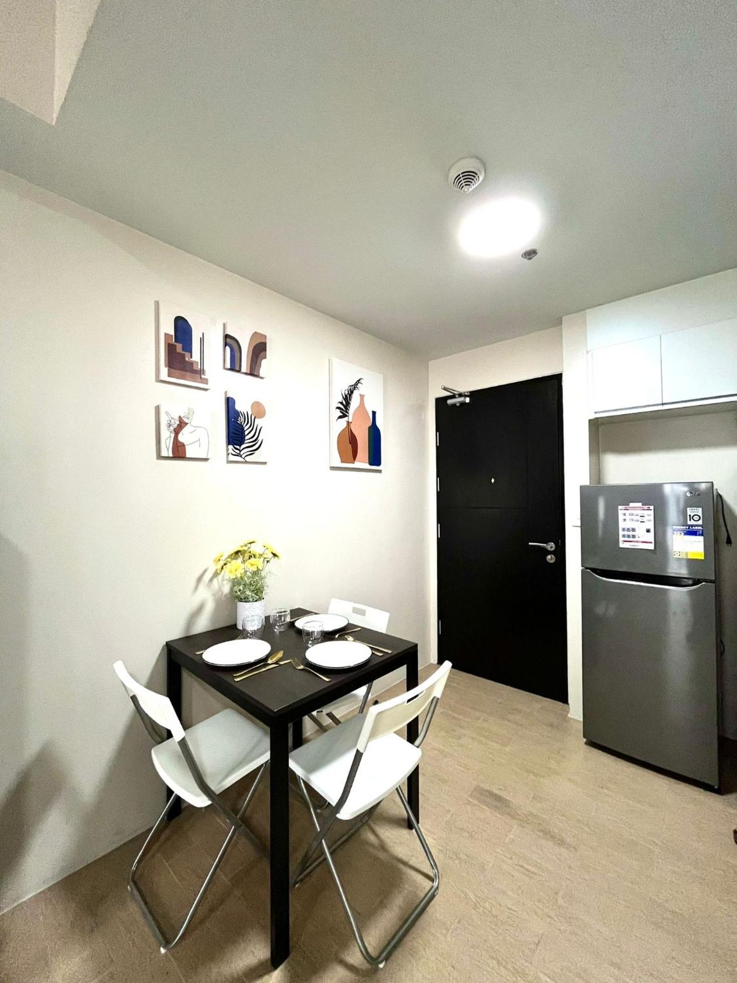 Studio At 81 Newport Boulevard Near Naia With Free Access To All Amenities Up To 2 Pax Manila Exterior photo